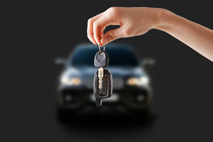 Understanding Different Types of Car Keys and Fobs